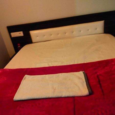 Oyo Palace Hotel Rohtak Ngoại thất bức ảnh